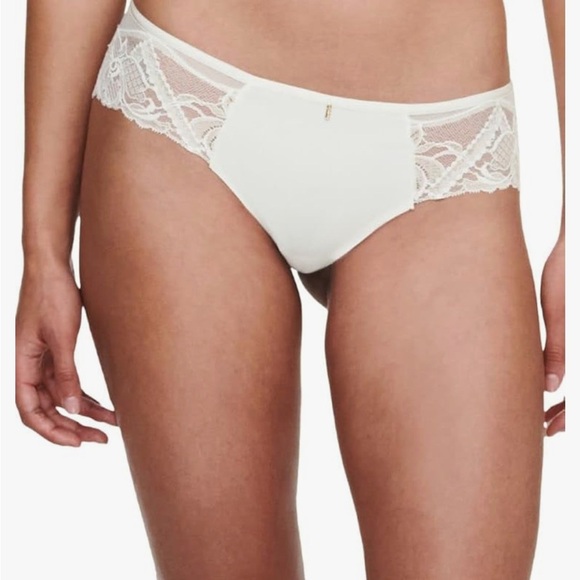 Elegant Cream Lace Trim Panties - Picture 1 of 3